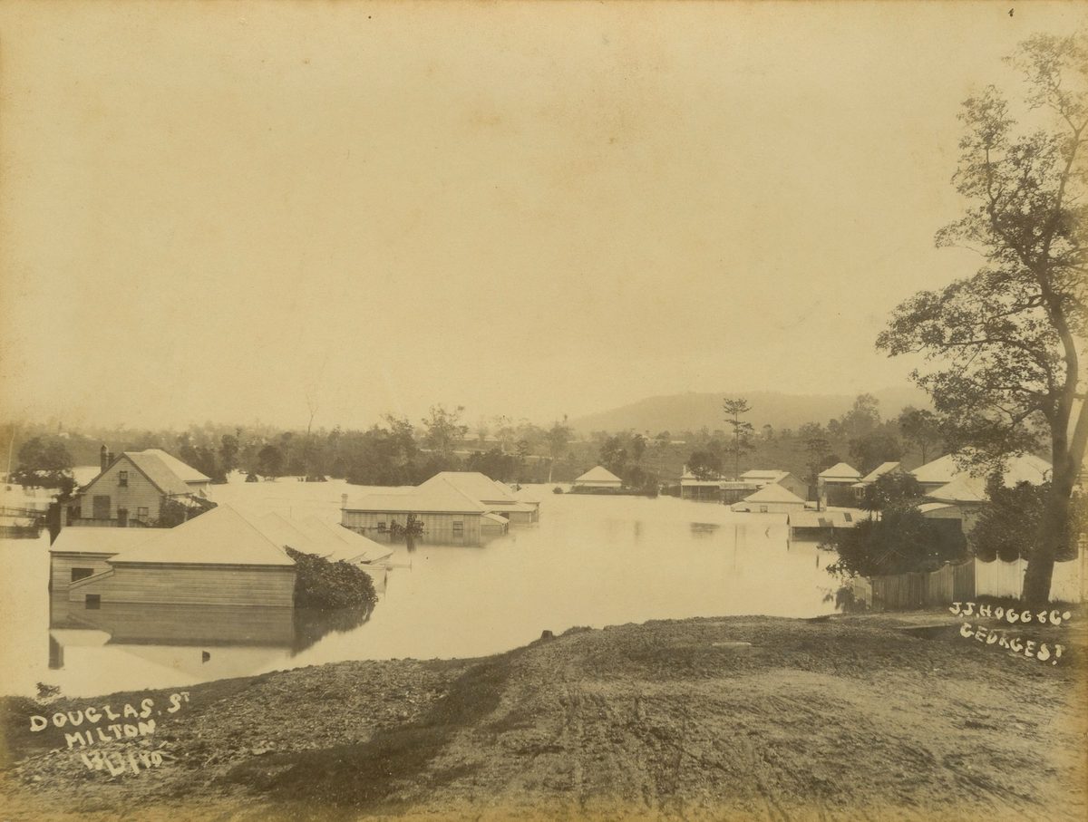 Houses under water in Douglas Street, Milton during the floods in Brisbane, 1890