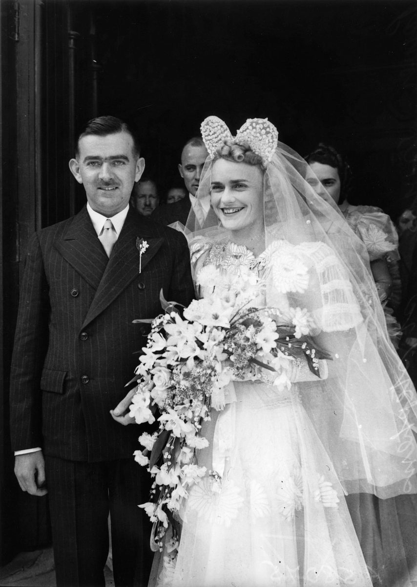 Power - Davies wedding at St. Stephen's Cathedral, Brisbane, in 1939, Brisbane City