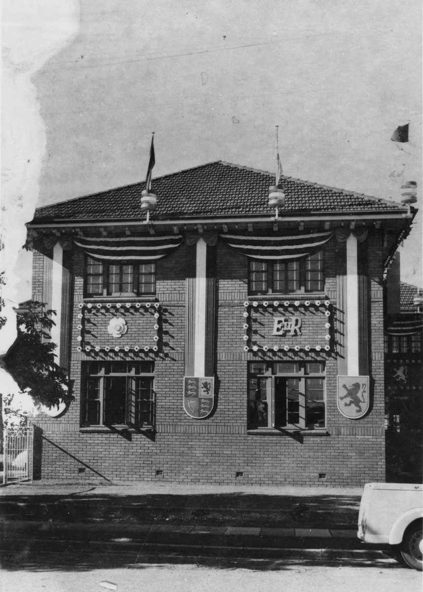 Decorations in Newstead for the Royal Visit, March 1954.