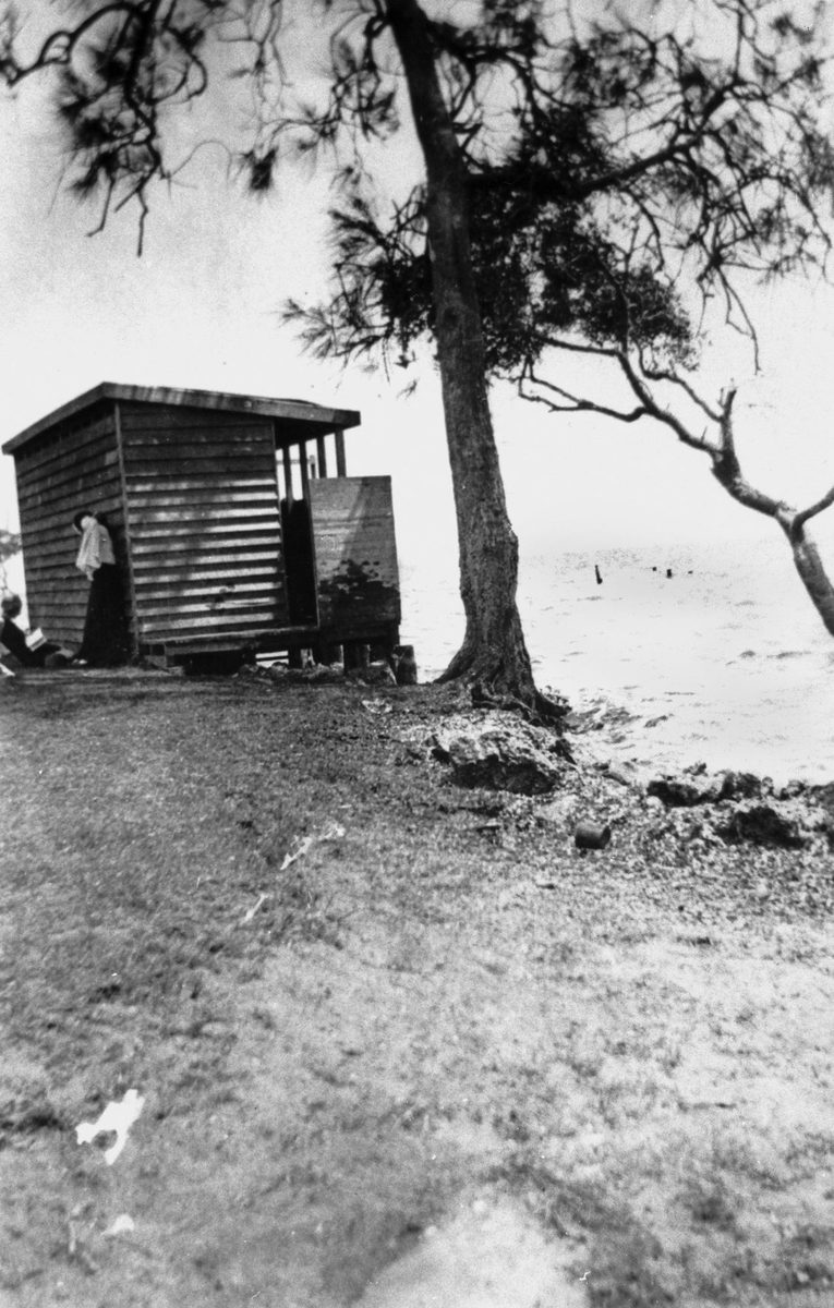 Amenities block at Lota Beach, 1922