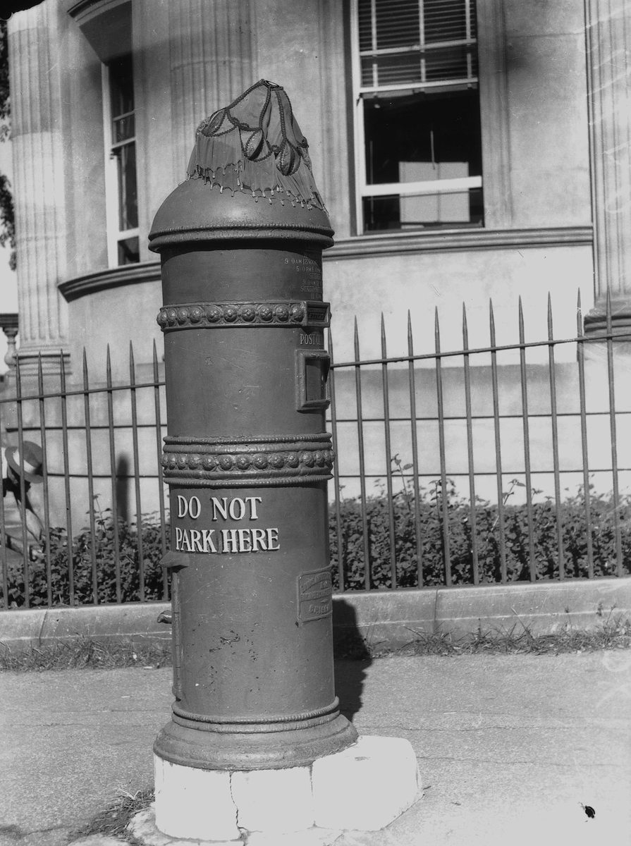 Pillar letterbox, 1941, Brisbane