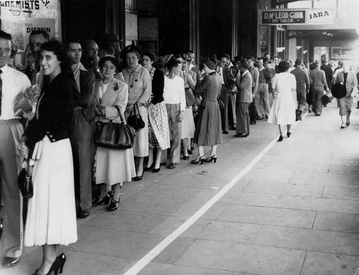 Brisbane queue, 1954