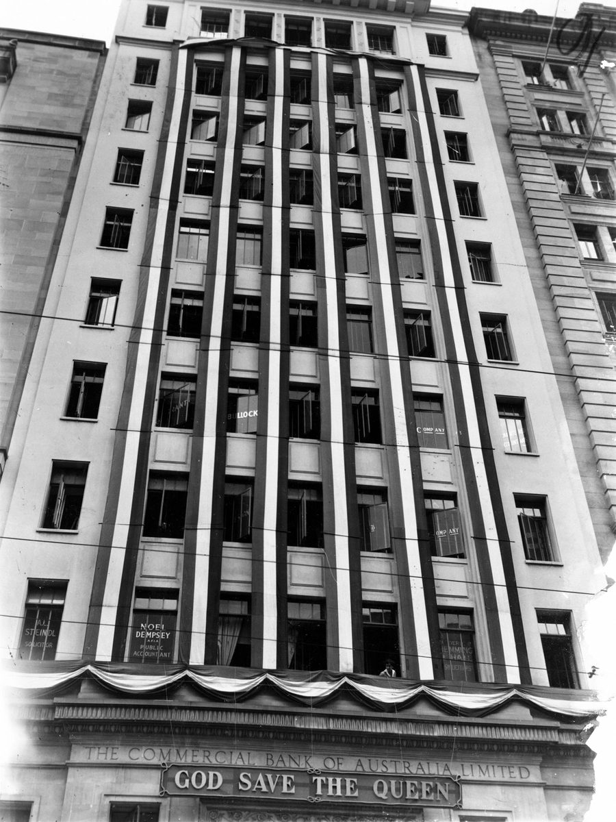 Commercial Bank of Australia decorated to welcome Queen Elizabeth II for her visit in 1954, Brisbane