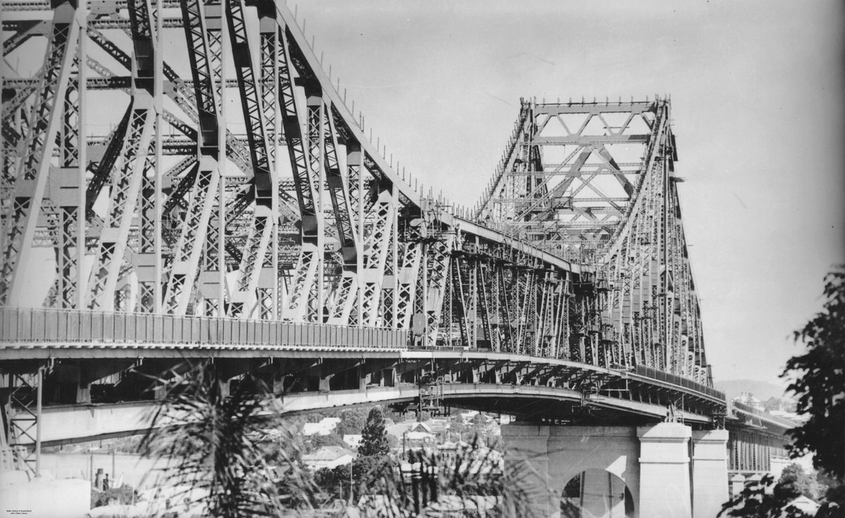 View of the almost completed Story Bridge, Brisbane, 1940, Brisbane River