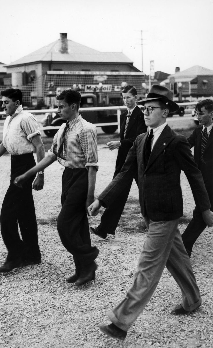 Air cadets in training at the Intermediate School, South Brisbane, 1941