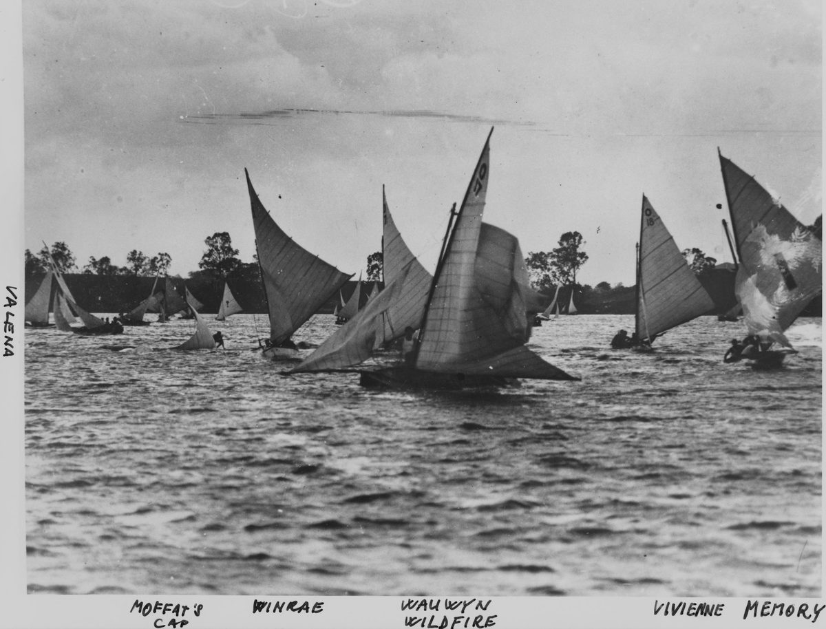 Interclub race with twelve footer skiffs on the Oxley course, 1930, Brisbane River