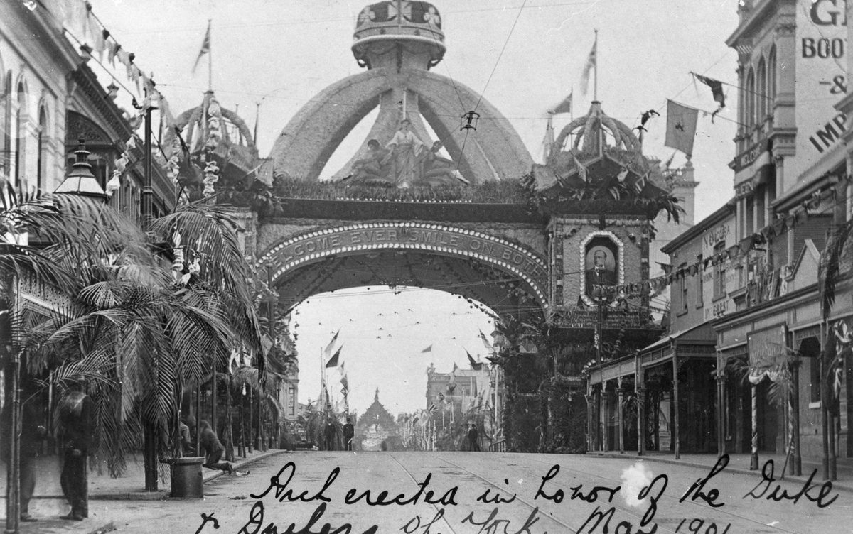 Grand royal arch erected in honour of the visit of the Duke and Duchess of Cornwall and York, 1901, Brisbane