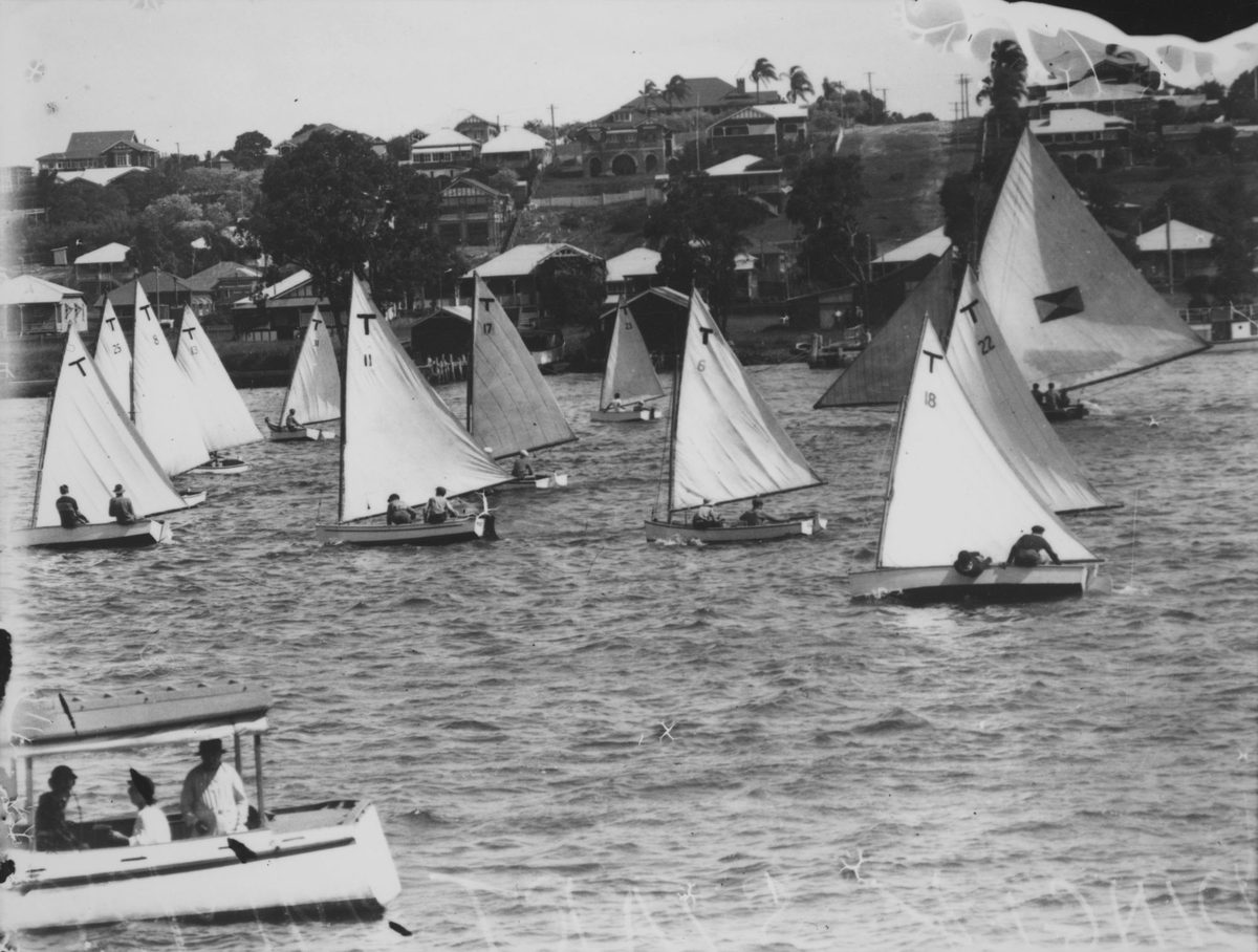 Dinghy racing at the start, 1936, Brisbane