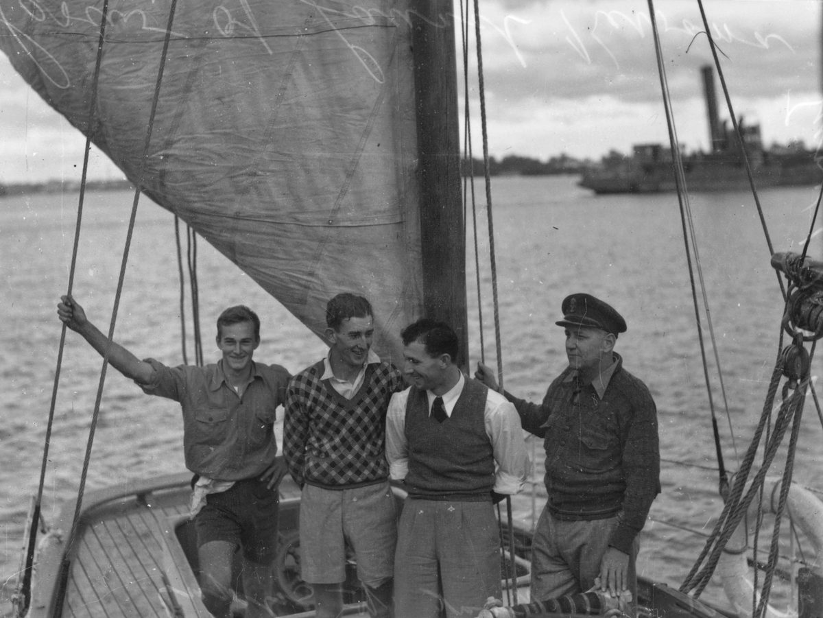 Crew of the sailing boat Kewarra, 1936, Brisbane