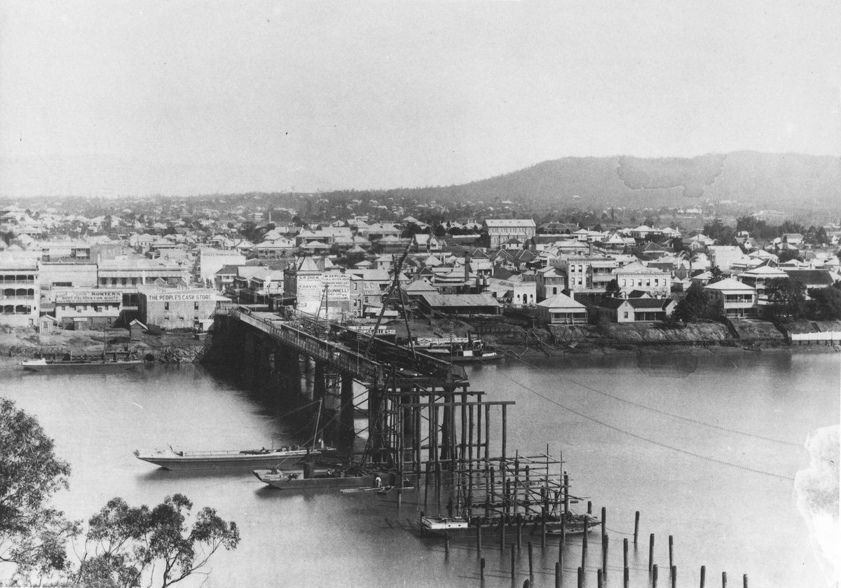Construction of the second temporary Victoria Bridge, Brisbane, 1893, Brisbane City