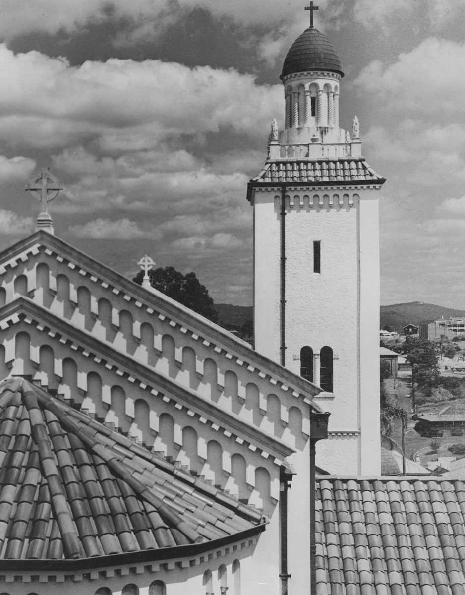 View of the tower and dome on the Holy Trinity Church at Woolloongabba, 1938