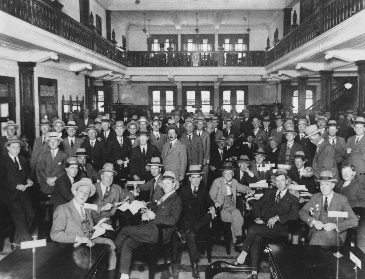 Settling day for bookmakers and clients at Tattersall's Club on Edward Street, Brisbane, 1926