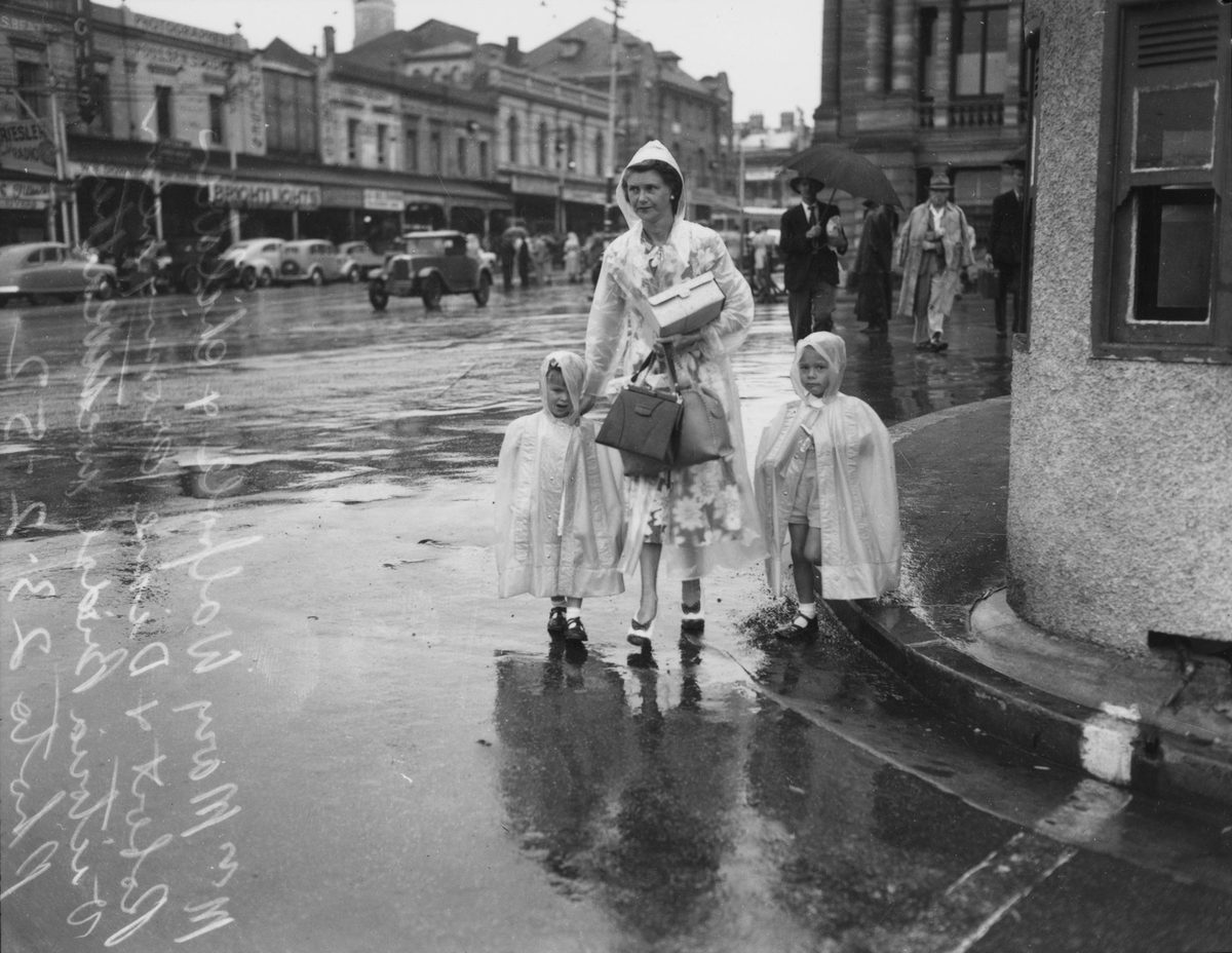 Queen Street on a rainy day, Brisbane, 1952