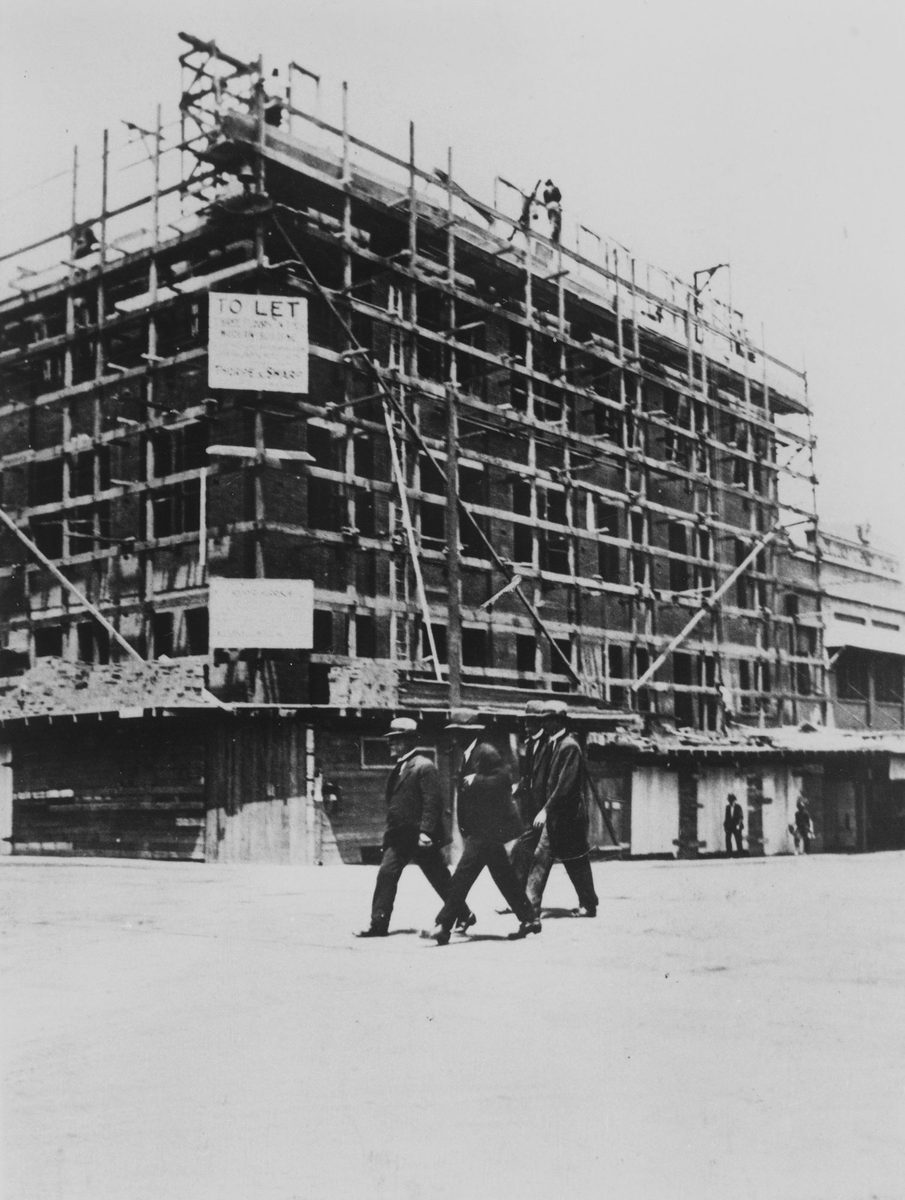 Hooper and Harrisons building under construction at the corner of Elizabeth and Edward Streets, Brisbane, 1923, Brisbane City
