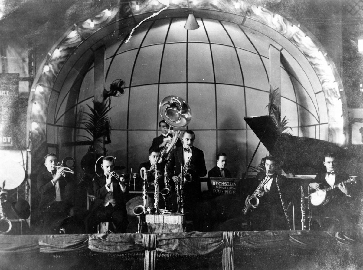 Billo Smith's Dance Band at the Trocadero, Brisbane, 1927
