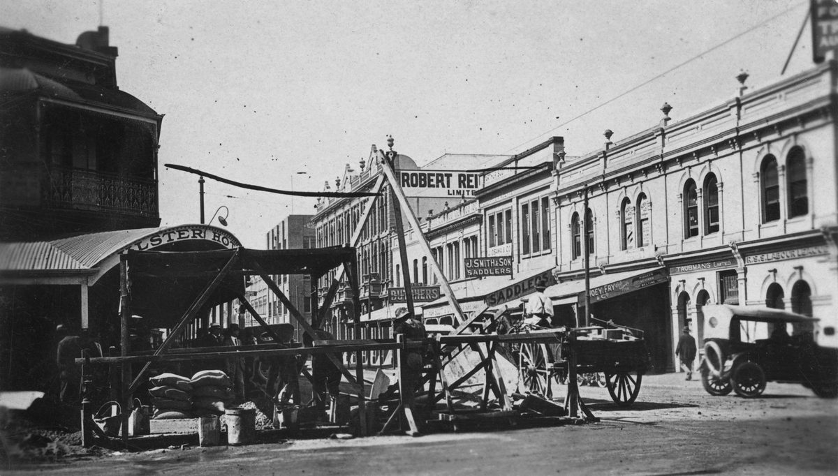 Construction work outside the Ulster Hotel on the corner of Edward and Elizabeth Streets, Brisbane, 1922, Brisbane City