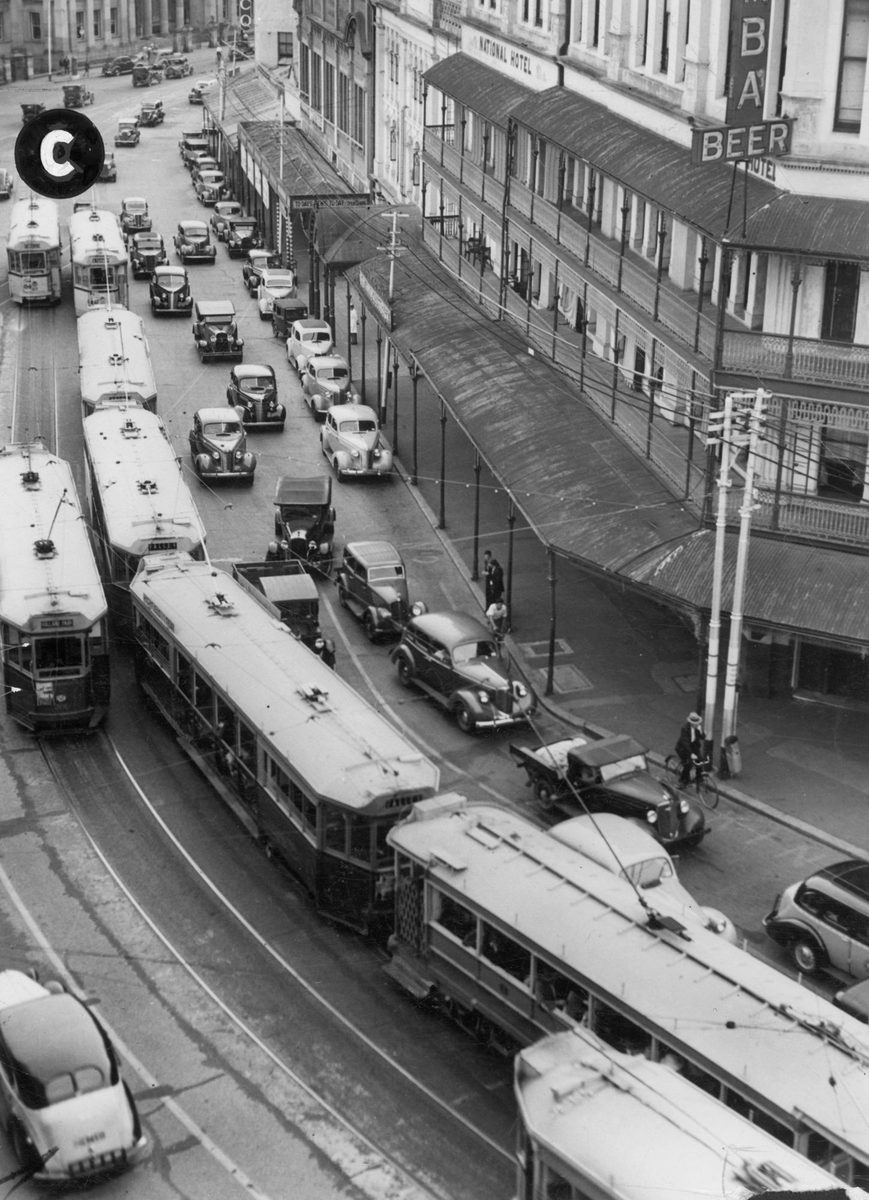 Traffic congestion on the corner of Queen Street and Adelaide Street, Brisbane, 1939, Brisbane City