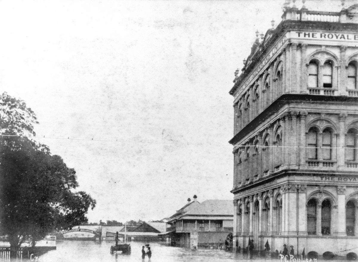 Floodwaters in the street outside the Royal Bank, Brisbane, 1890, Brisbane City