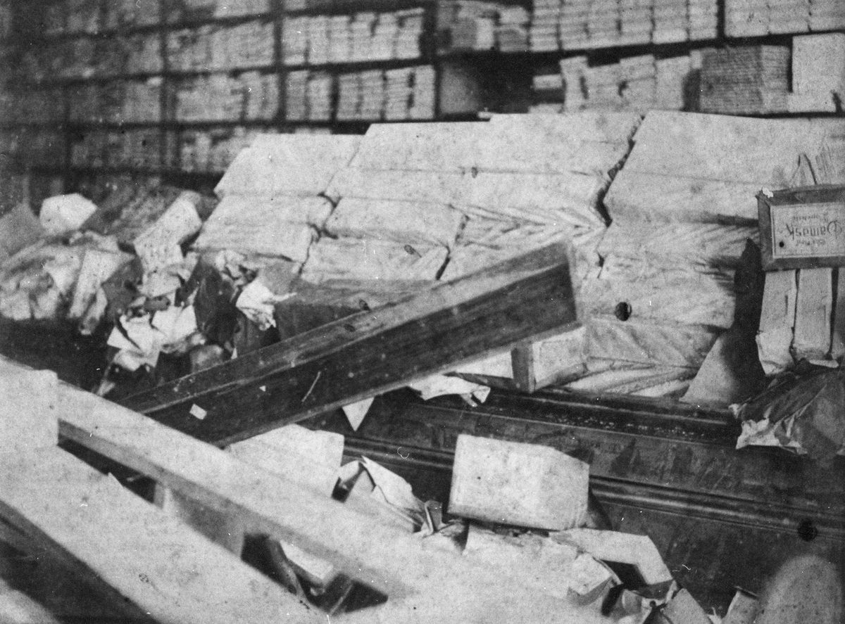Flood damage at Rowney Bros. Booksellers, 1893, Brisbane