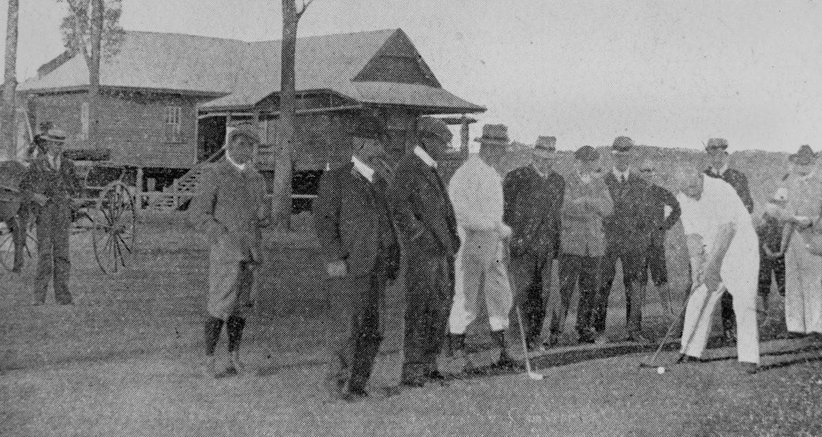 Golfers at Brisbane Golf CLub, Tennyson, 1906