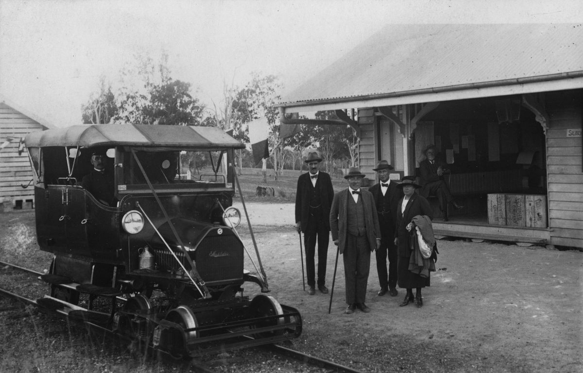 Sir Matthew Nathan visiting a Brisbane suburban railway station, 1922