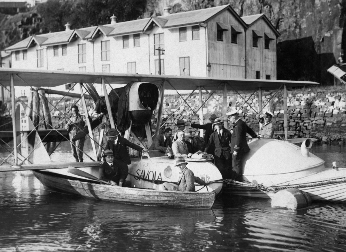 Seaplane Savoia Marchetti on the Brisbane River, August 1925