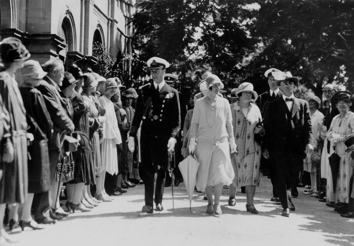 Duke and Duchess of York walking to the University from Parliament House, Brisbane, 1927, Brisbane City