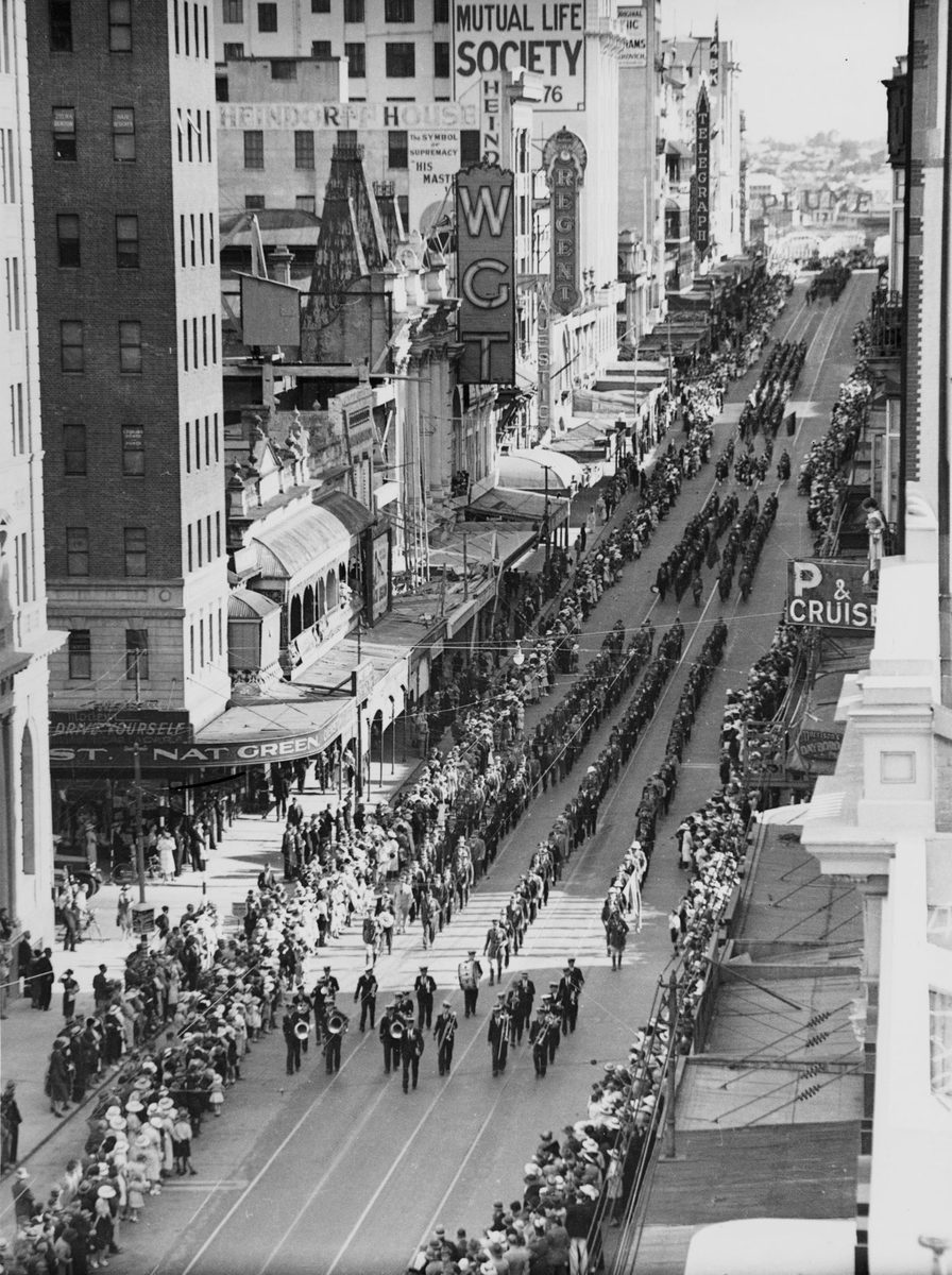 Anzac Day procession in Queen Street, Brisbane, 1936, Brisbane City