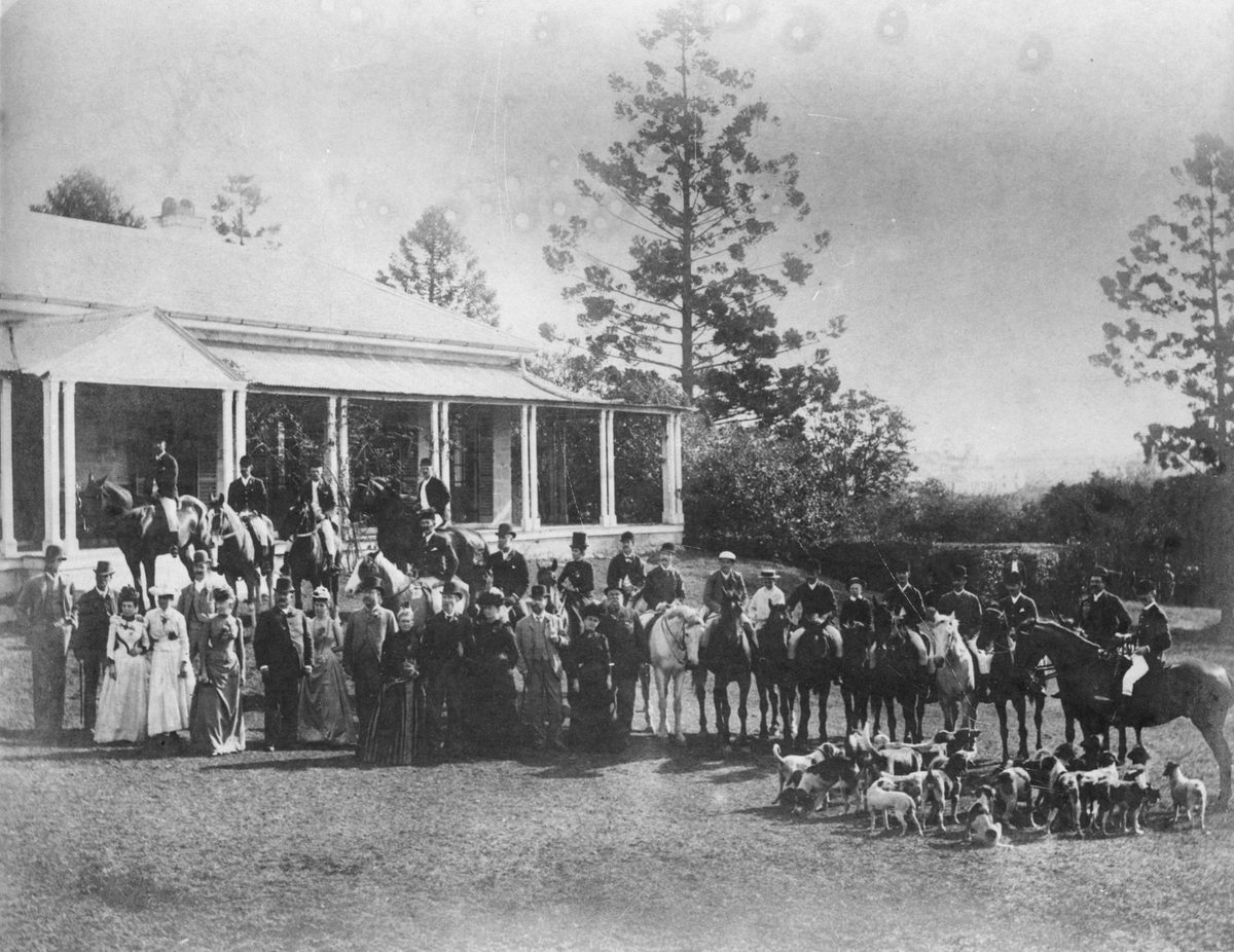Assembling for the hunt at Claremont, Ipswich, 1890