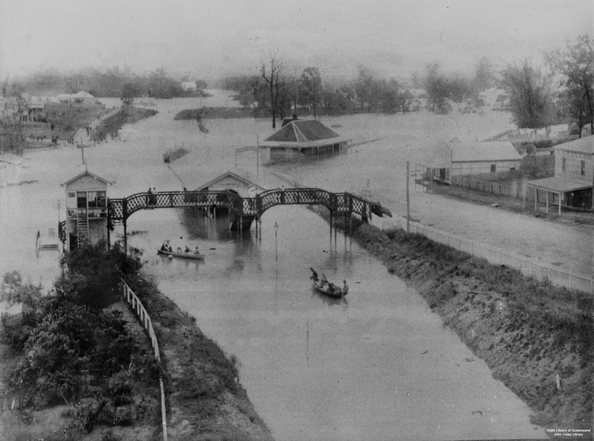 Flood waters at Toowong Railway Station, Brisbane, 1893