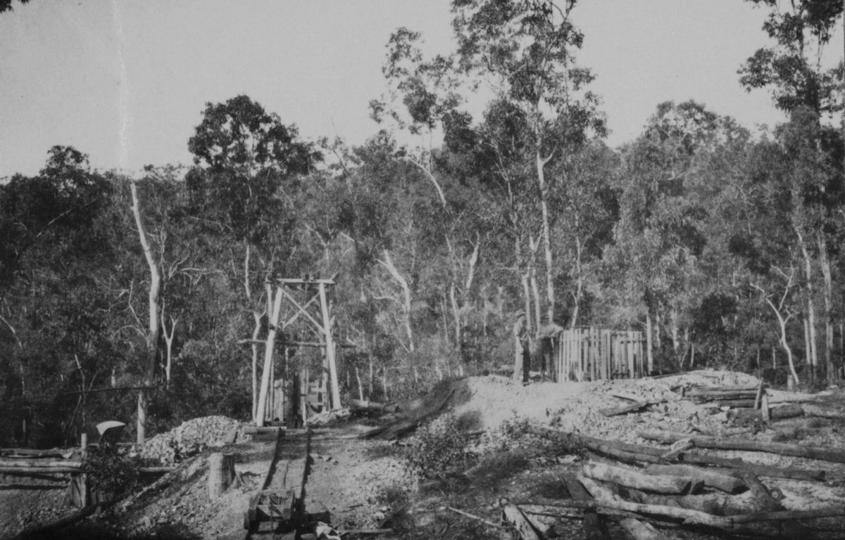 Eclipse Number 2 mine at Brookfield, 1924
