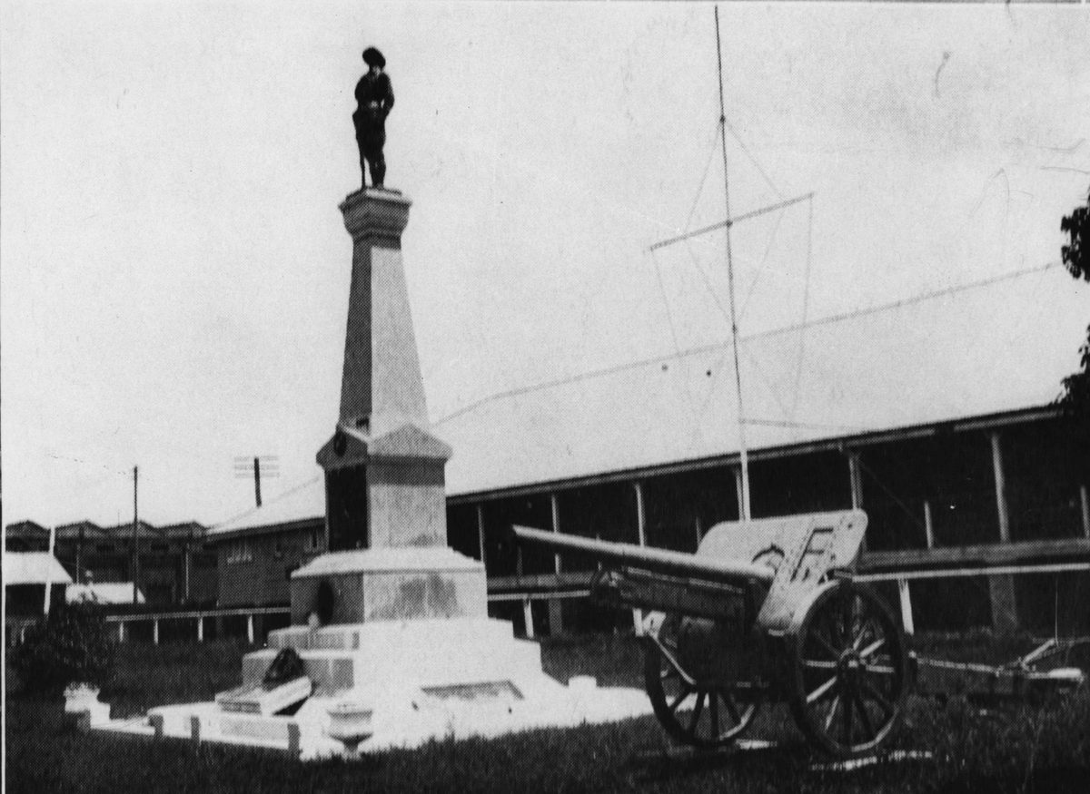 Railway Workshops War Memorial, Ipswich, 1925