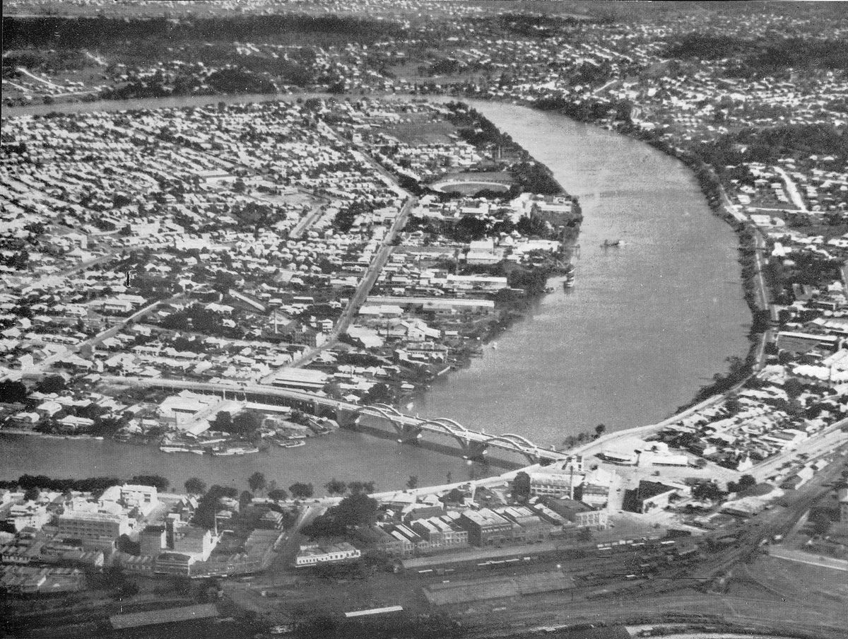 Aerial view of the Roma Street Railway yards and the central business district of Brisbane, 1932, Brisbane City