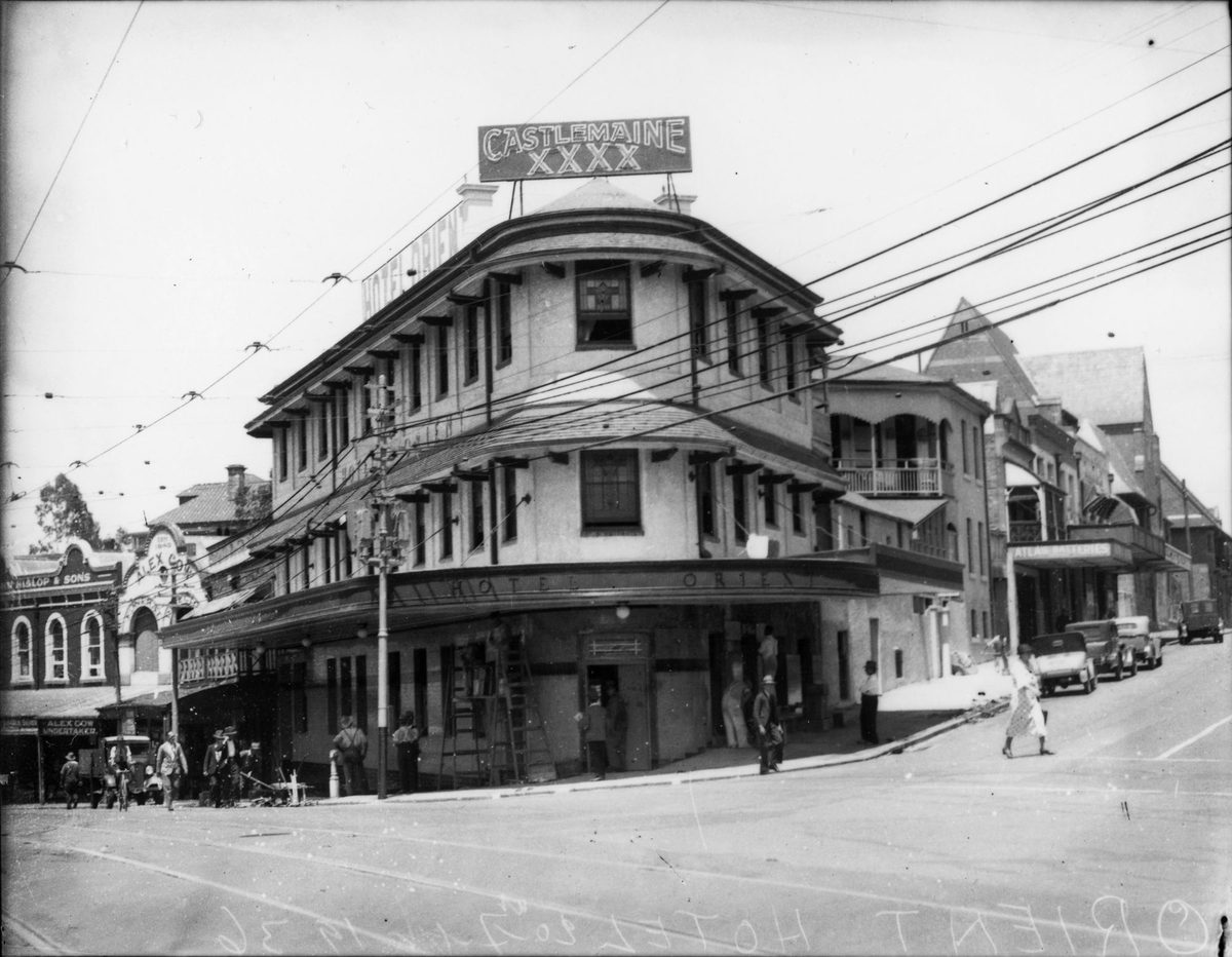 Orient Hotel on the corner of Queen and Ann Streets, Brisbane, 1936