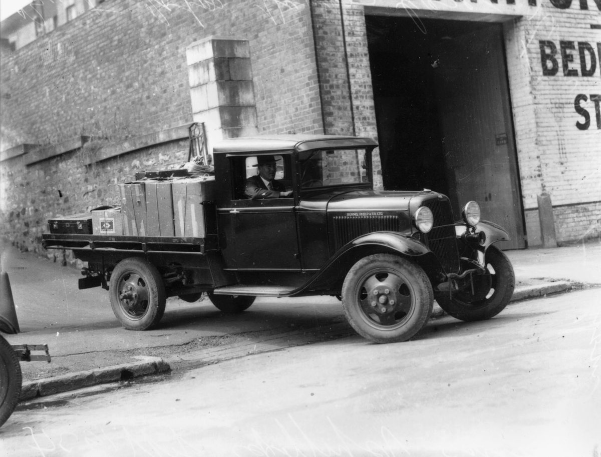 Ford flat-bed truck carrying the proceeds of crime, 1934