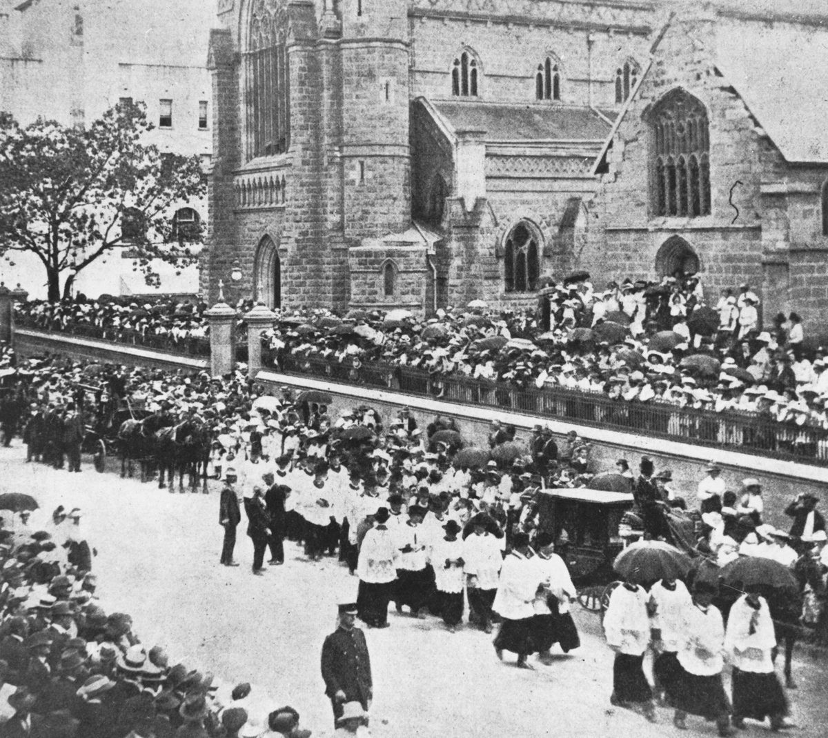 Funeral procession of Archbishop Robert Dunne, Brisbane, 1917