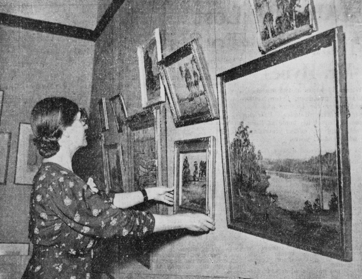 Art exhibition in the Gainsborough Gallery, Brisbane, 1939