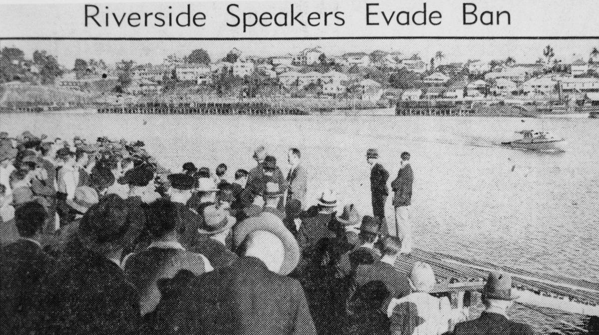 Communist Party members speak at the side of the Brisbane River, 1940