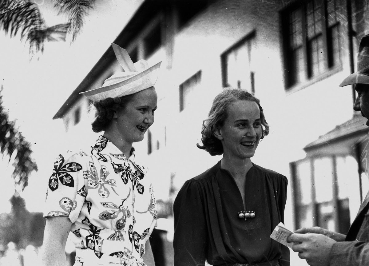 Edna Mann and Edna Parkes at Doomben Races, Brisbane, 1938