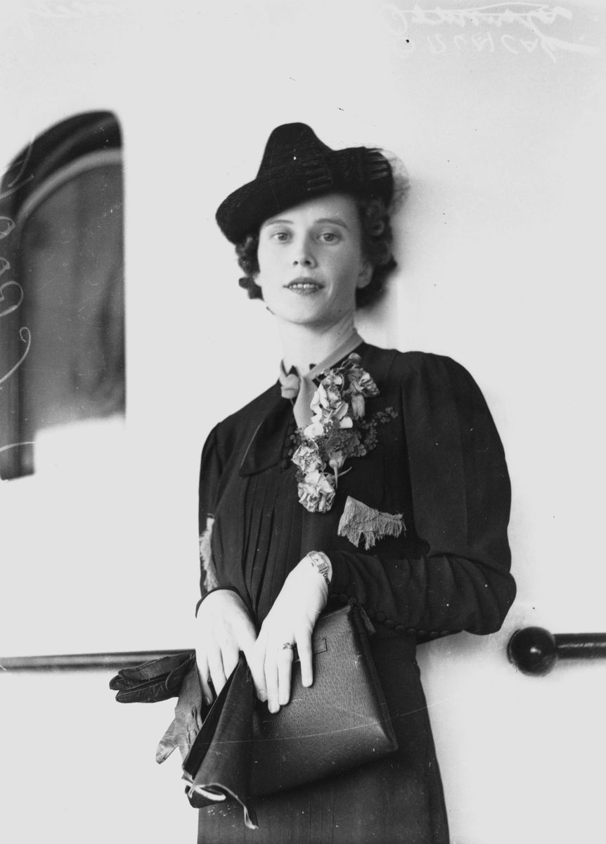 Mrs. Andrew Crooke on the S.S. Orungal, 1939, Brisbane