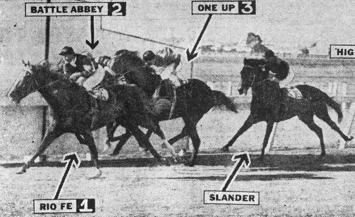 Close finish in the Doomben Cup, Brisbane, 1949