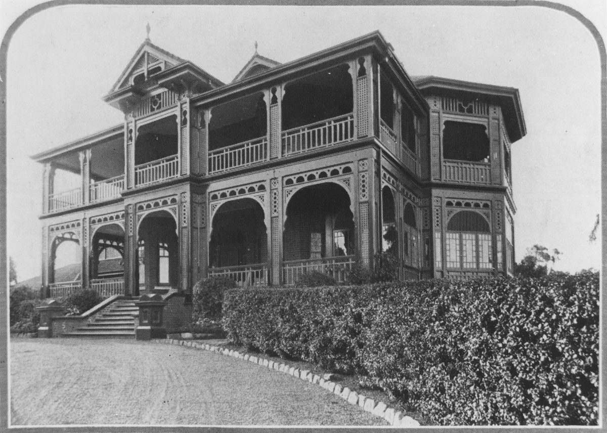 View of Ross Roy from the gravel driveway, 1922, Indooroopilly