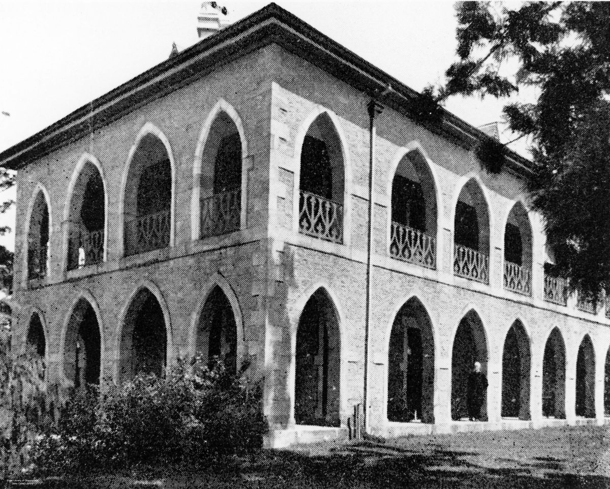 Side view of Brisbane residence, 'Bishopsbourne', 1925, Milton