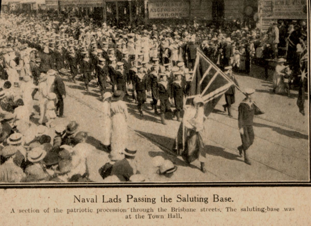Patriotic Day parade passing through Brisbane streets, 1915