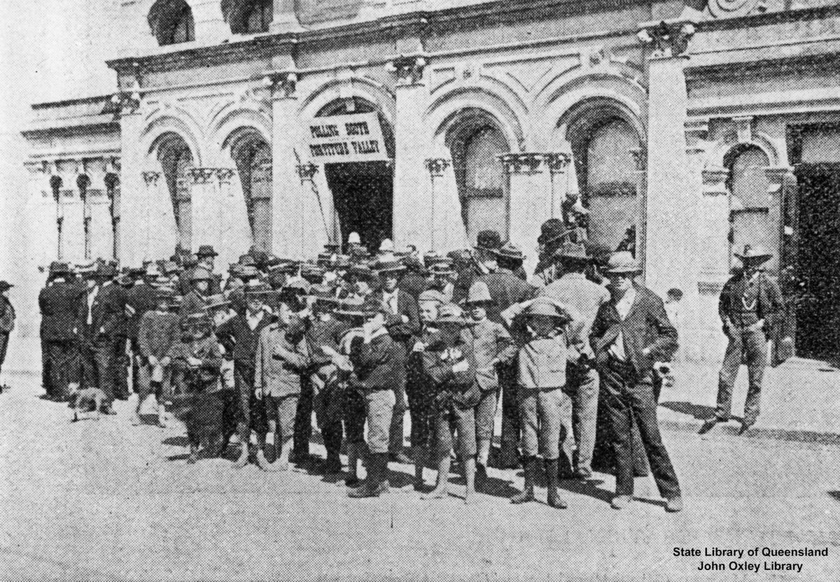 Men and boys gather outside the Fortitude Valley polling booth, Brisbane, Queensland, 1899