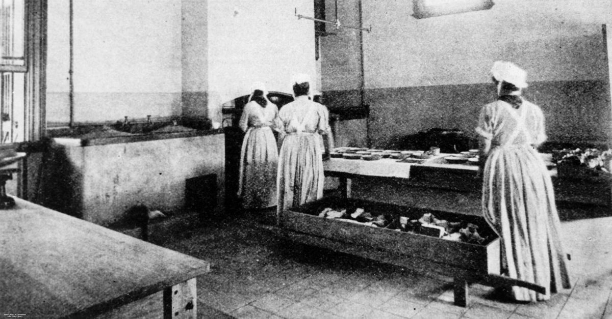 Dinner preparations at the new female division of Boggo Road Gaol, Brisbane, 1903, Dutton Park