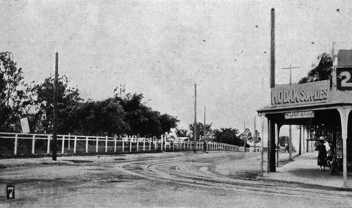 Corner of Lytton Road and Latrobe Street, East Brisbane, 1921