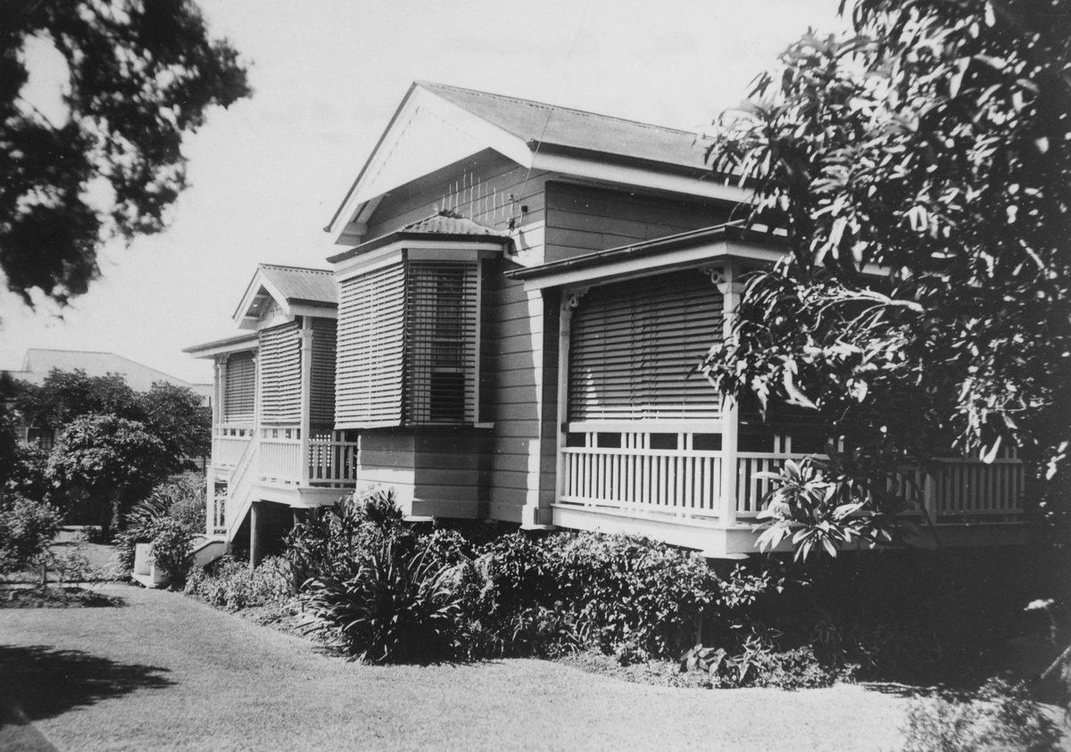 Verona home of Dr and Mrs clark Ryan in the Brisbane suburb of Coorparoo (1952)