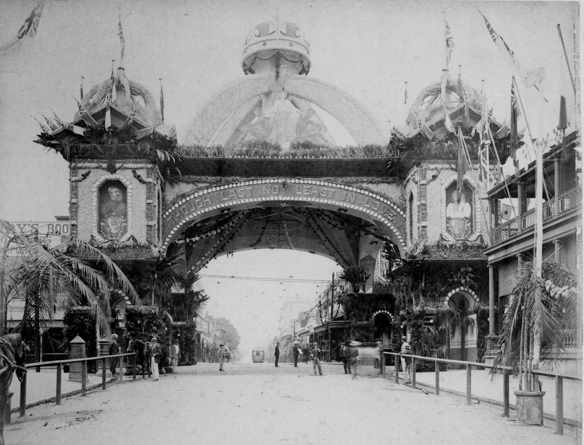 Decorated arch over George street for the royal visit, Brisbane, Queensland, 1901, Brisbane City