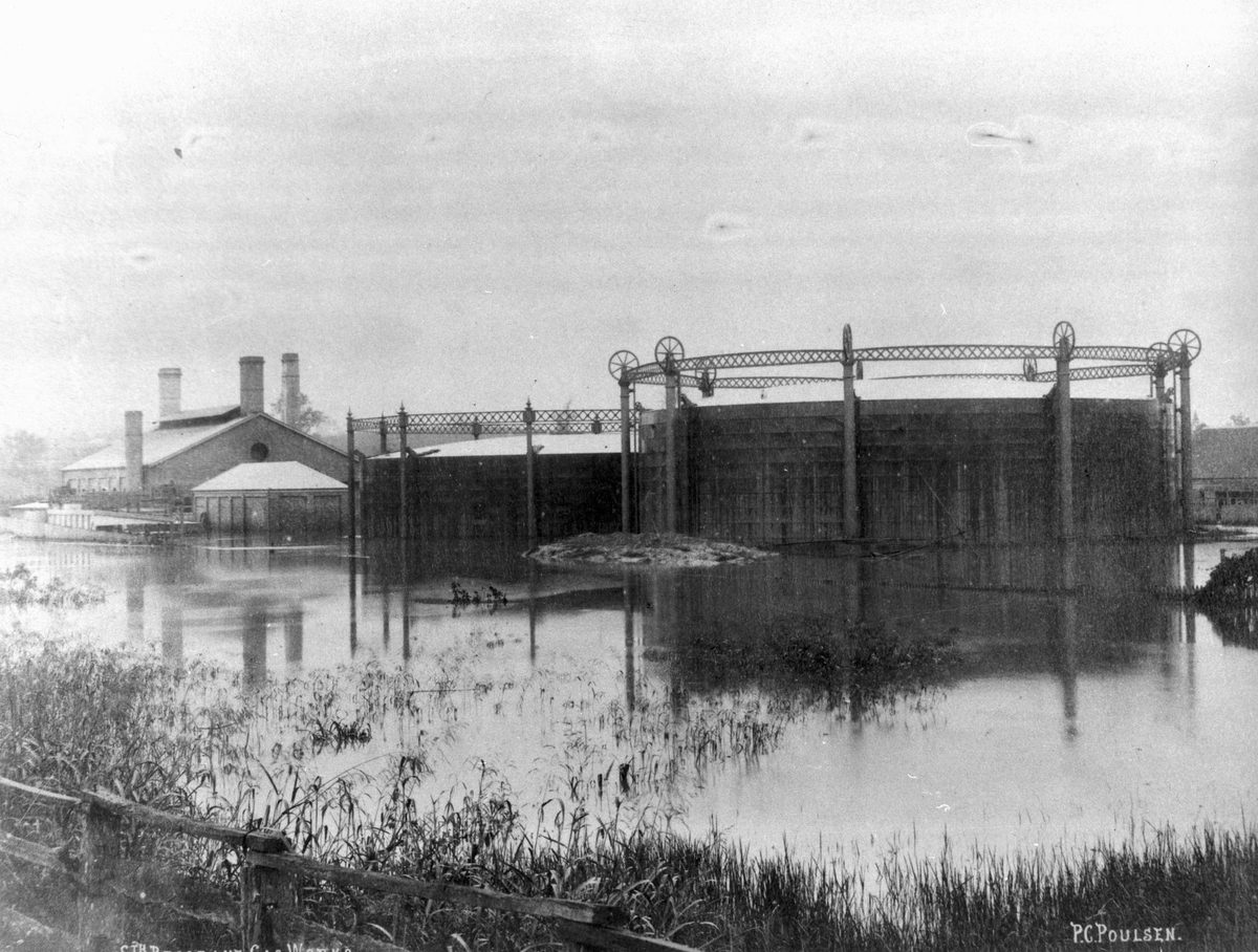 South Brisbane Gasworks during flood, 1890